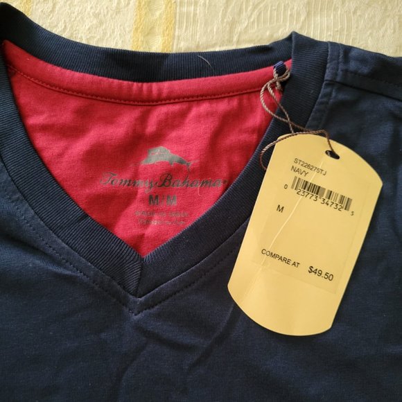 Tommy Bahama v-neck t-shirt, men's medium - Picture 2 of 5